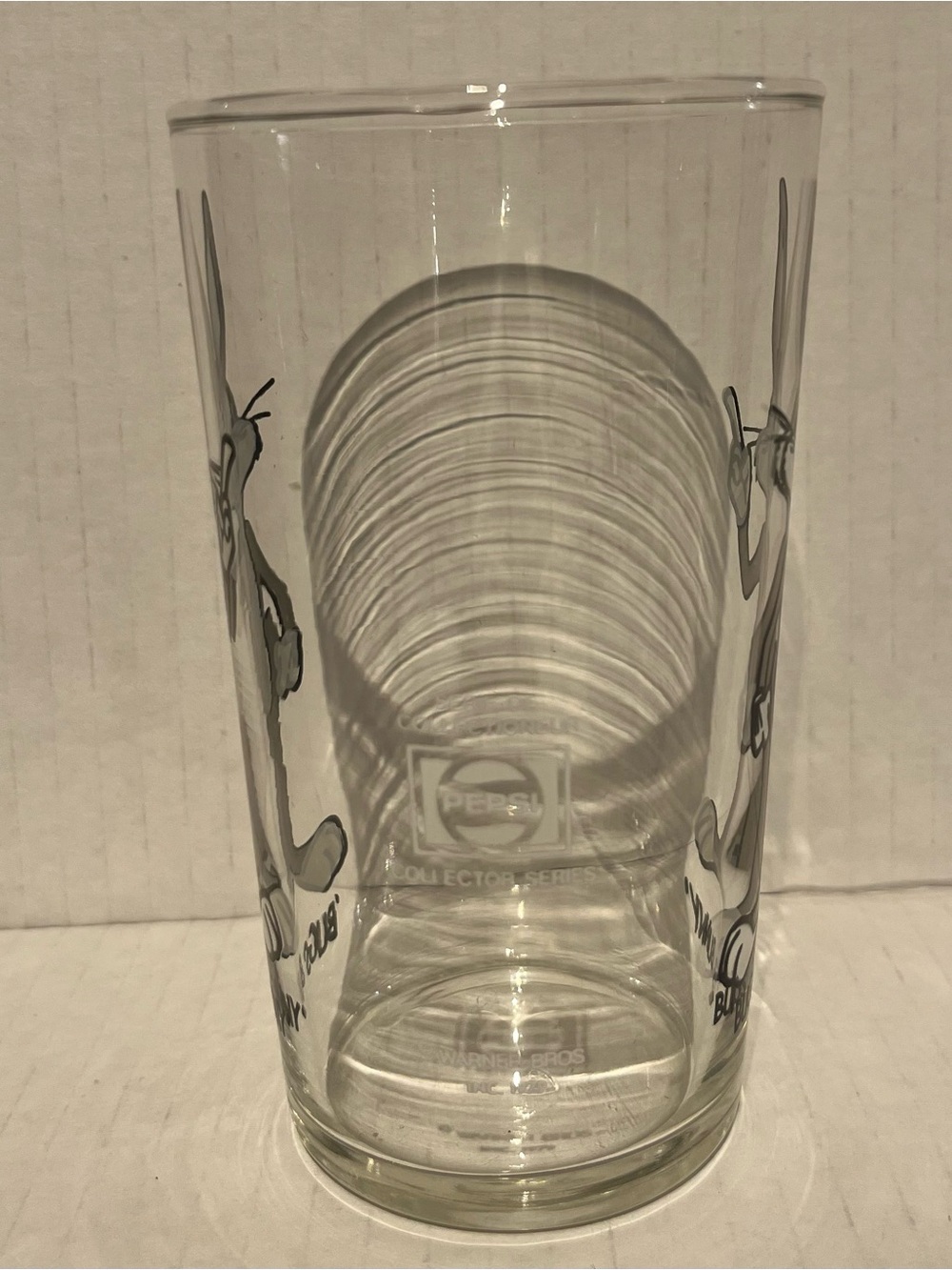 Vintage 1973 Pepsi Collector Series glass featuring Bugs Bunny from Warner Bros. - Picture 2 of 7